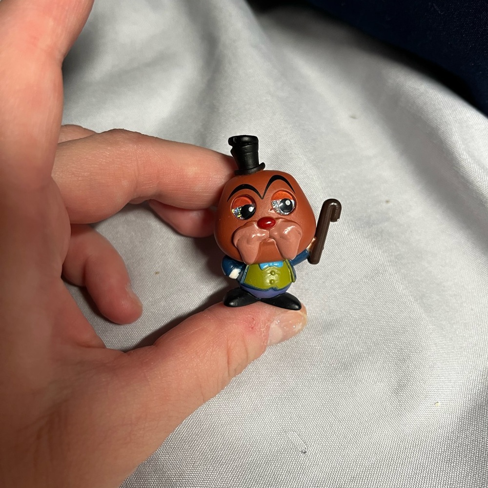 Disney Doorables Series 12 Walrus from Alice in Wonderland